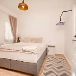 Hotel House