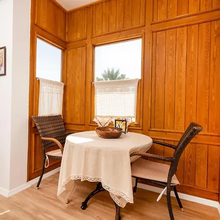 House Szálloda 3*