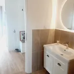 House Hotel